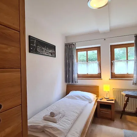 Apartment 3br Flat In Fuerth - What'app - 0034-635-520-036 - For Reservations! *