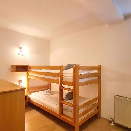 3br Flat In Fuerth - What'app - 0034-635-520-036 - For Reservations! *