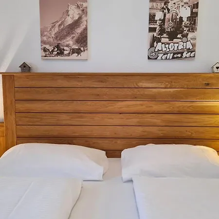 Apartment 3br Flat In Fuerth - What'app - 0034-635-520-036 - For Reservations! Piesendorf